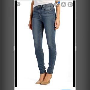 Paige Hoxton High Rise Skinny Ankle, medium blue